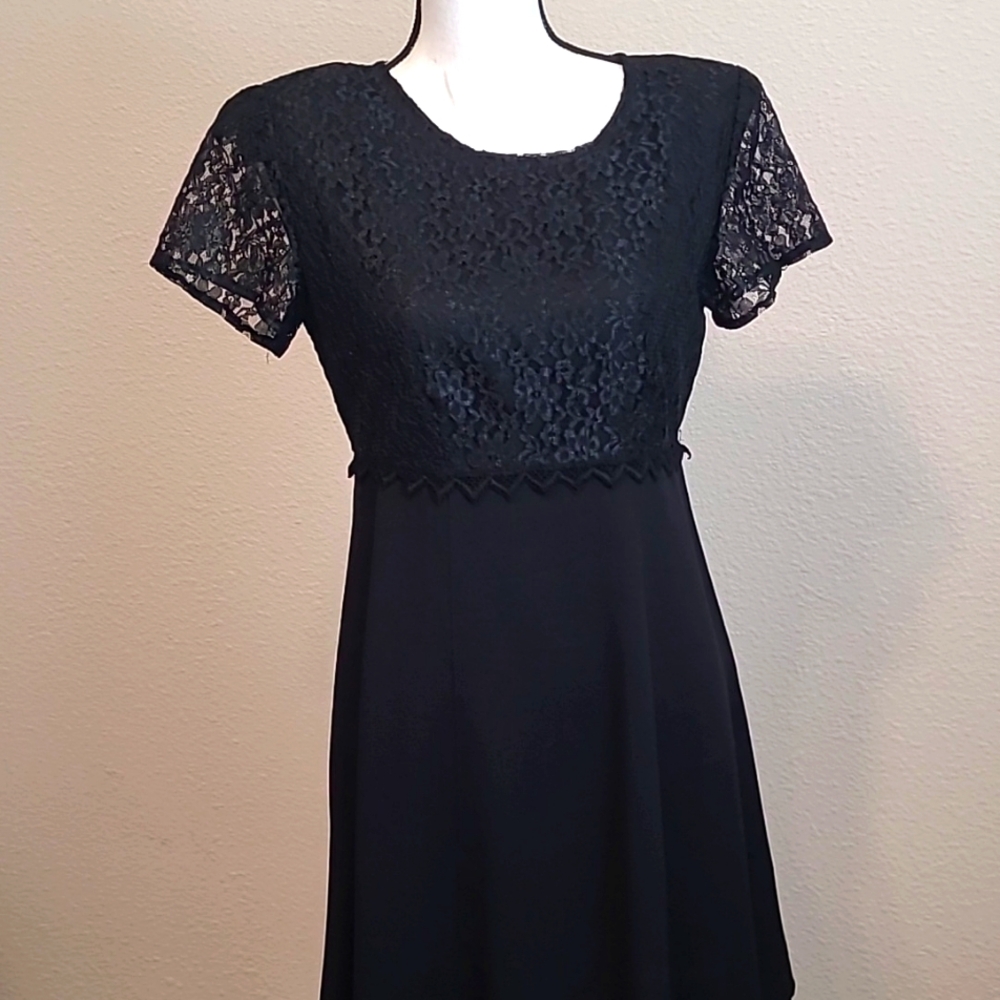 Sweet Black Lace Dress 9
